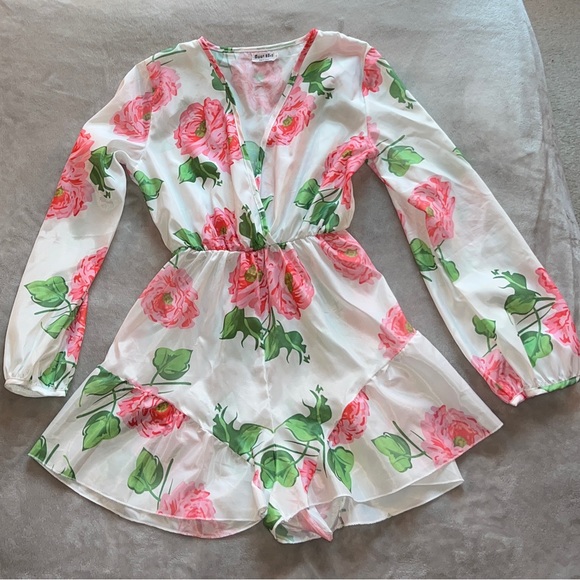 💕🌹ROSE ROMPER 🌹💕 - Picture 2 of 5